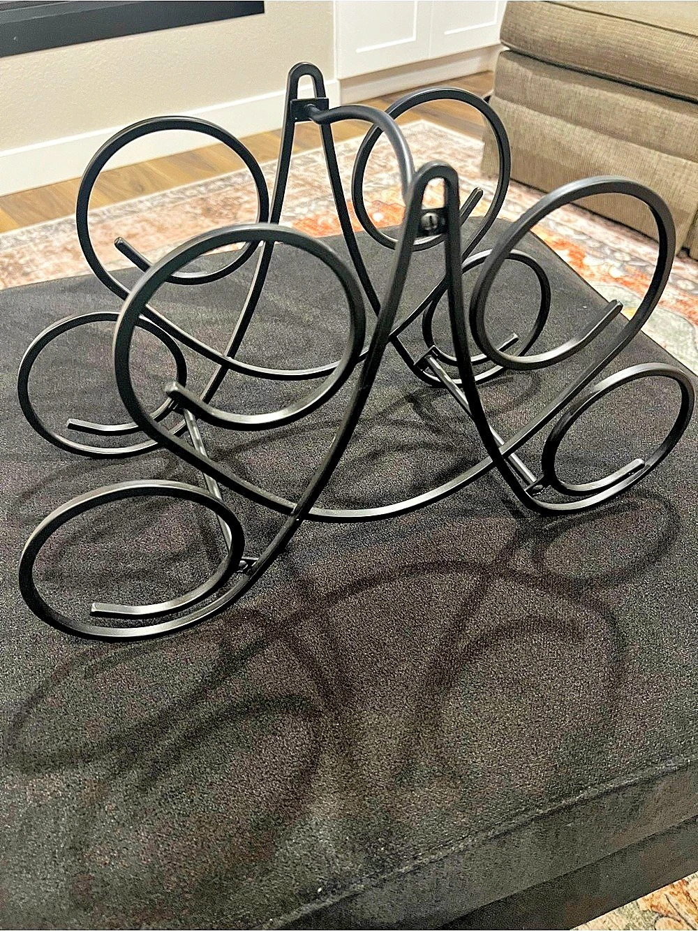 Black Decorative 5 Wine Bottle Stand